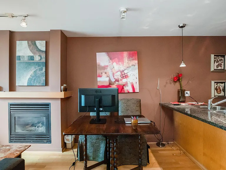 989 Richards St #708 — Photo 22