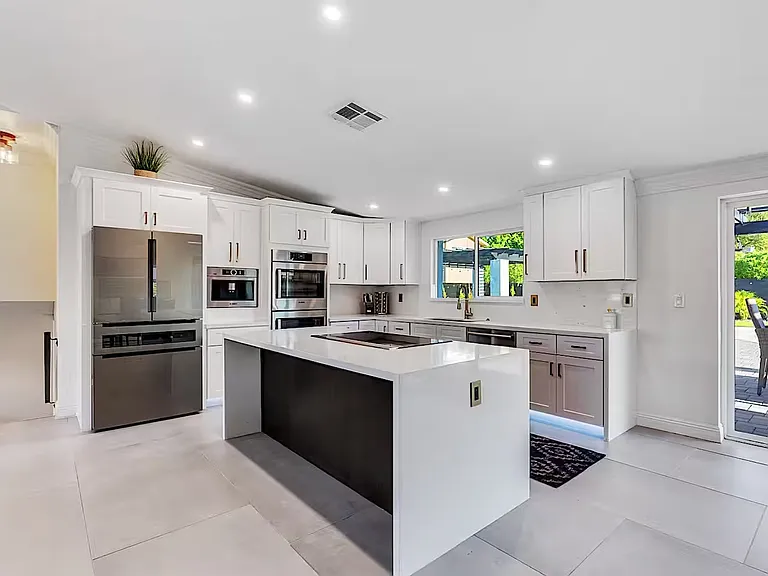 8309 E Highland Ave — Photo 19