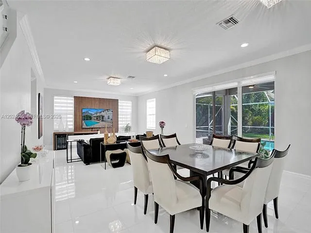 2526 Hunters Run Way — Photo 4