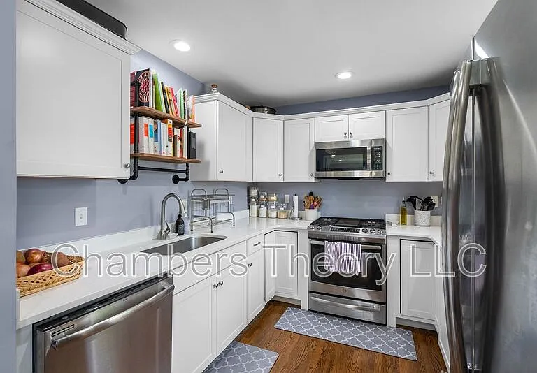 3904 Lantern Dr — Photo 11