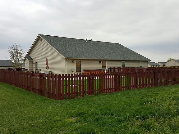 2nd image of 10966 Upland Terrace Dr