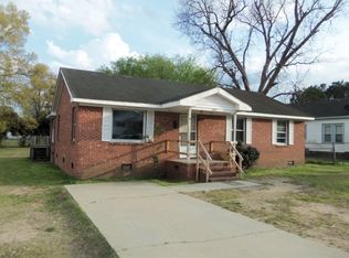 1009 Bradley Ave, Tarboro, NC 27886