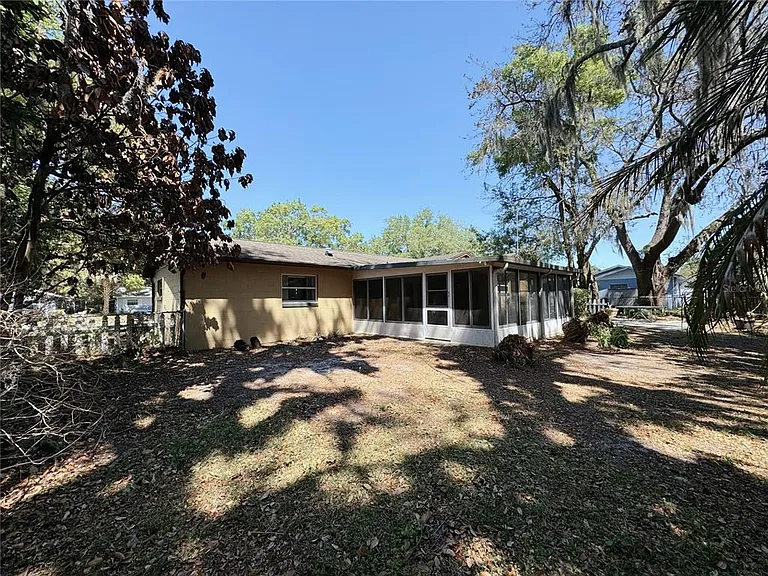 7522 Laurel Springs Dr — Photo 28