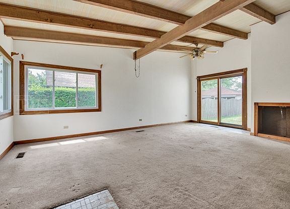 2nd image of 348 Mission Ave