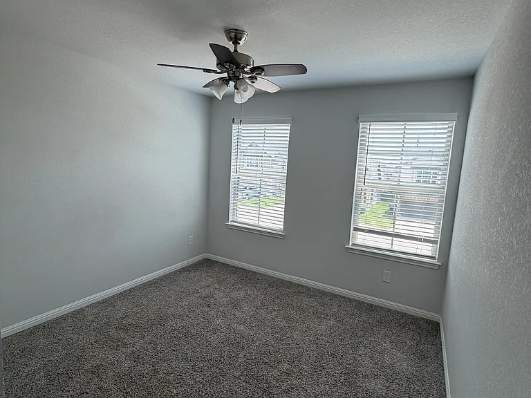 4917 Drovers Path St — Photo 16