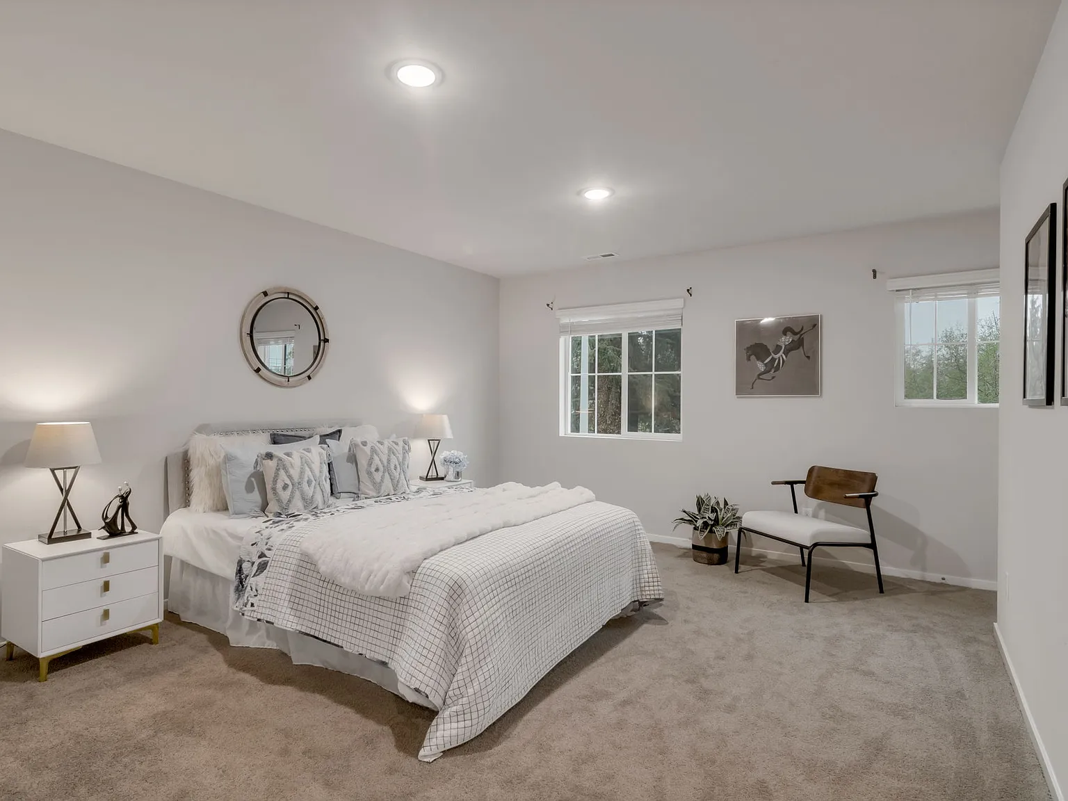 4 bed, 2.5 bath, 2265 sqft, $3,295 — Photo 4