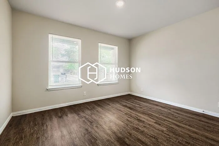 219 Garcia St — Photo 7