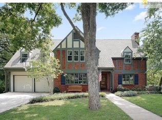 6445 Overbrook Rd, Mission Hills, KS 66208