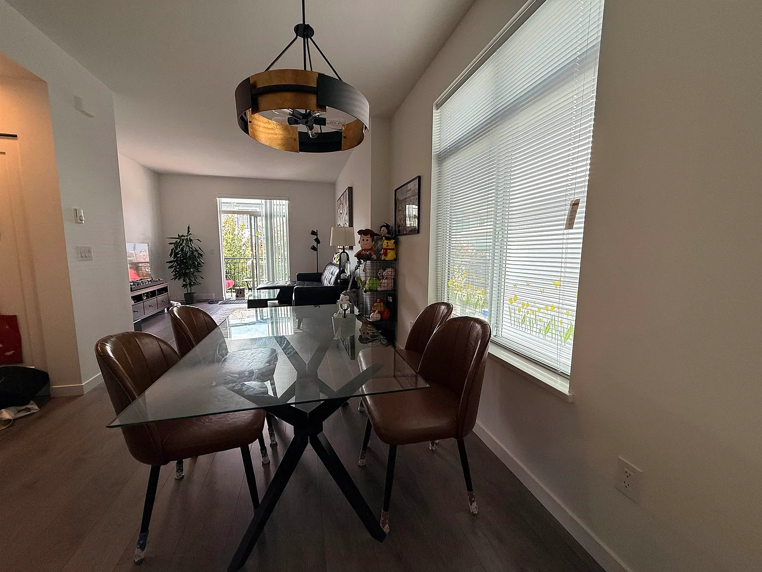 2 bed, 1240 sqft, $2,800 — Photo 3