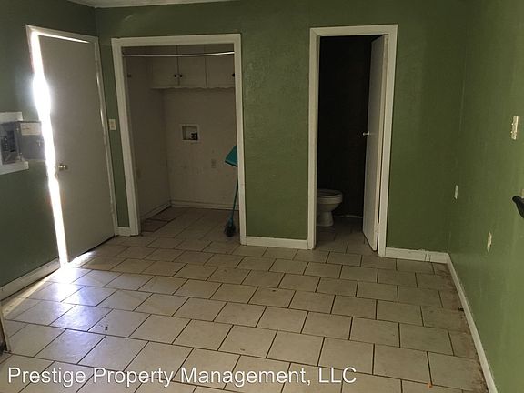 3rd image of 4806 NW Lindy Ave