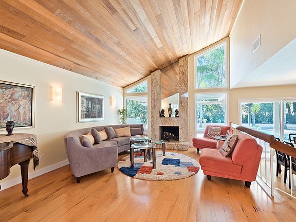 5th image of 8952 Montrose Way