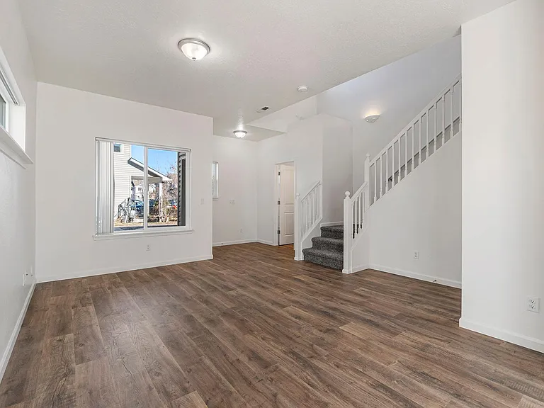 7761 Wyeth Ct — Photo 5