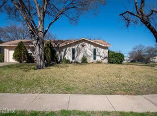 702 W Grenoble Dr, Grand Prairie, TX 75052