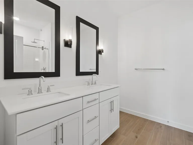 698 Daniels Lake Ln — Photo 21