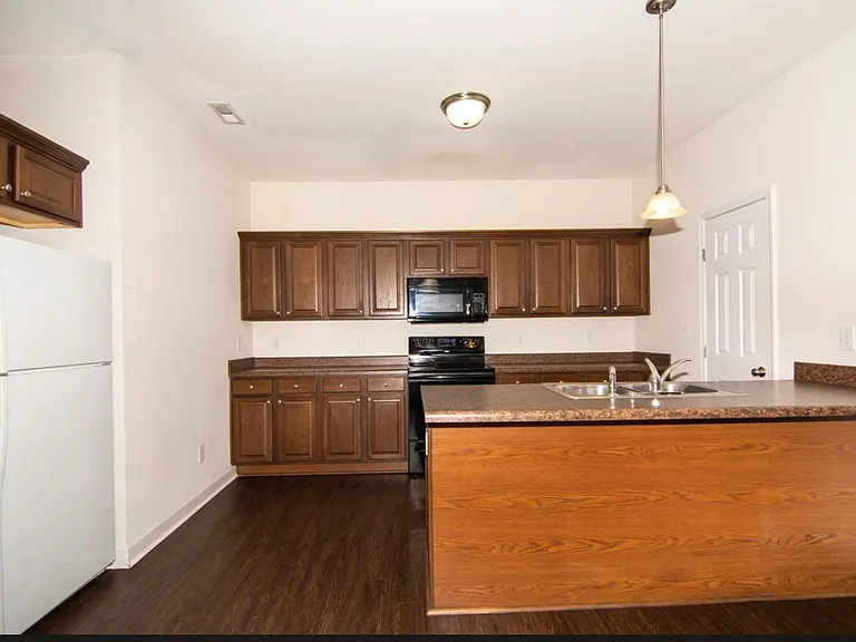 3522 Aldie Ct — Photo 8