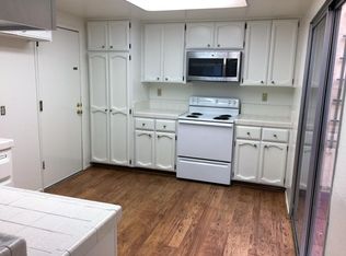 6860 Park Riviera Way, Sacramento, CA