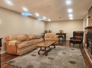 737 Law St, Oshawa, ON L1G4M3