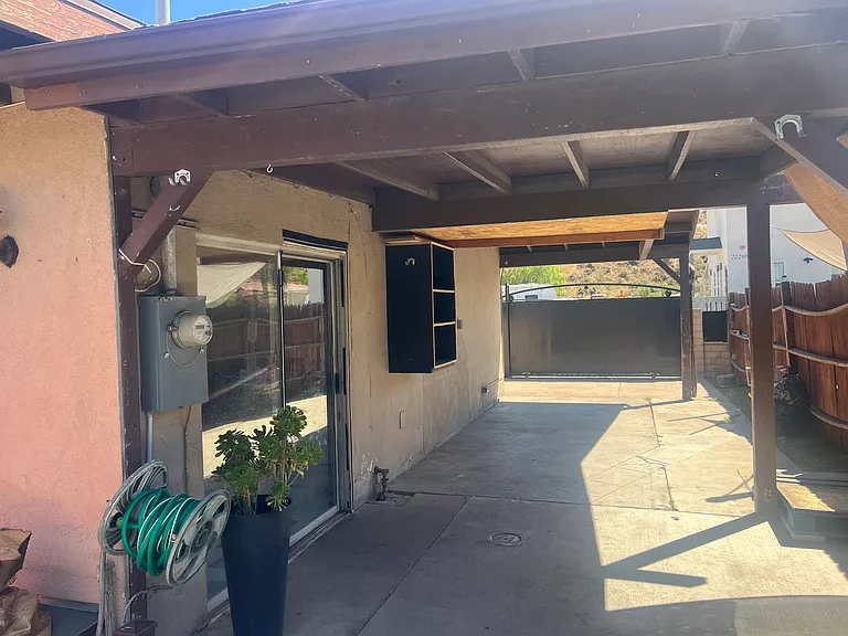 24216 Race St — Photo 3