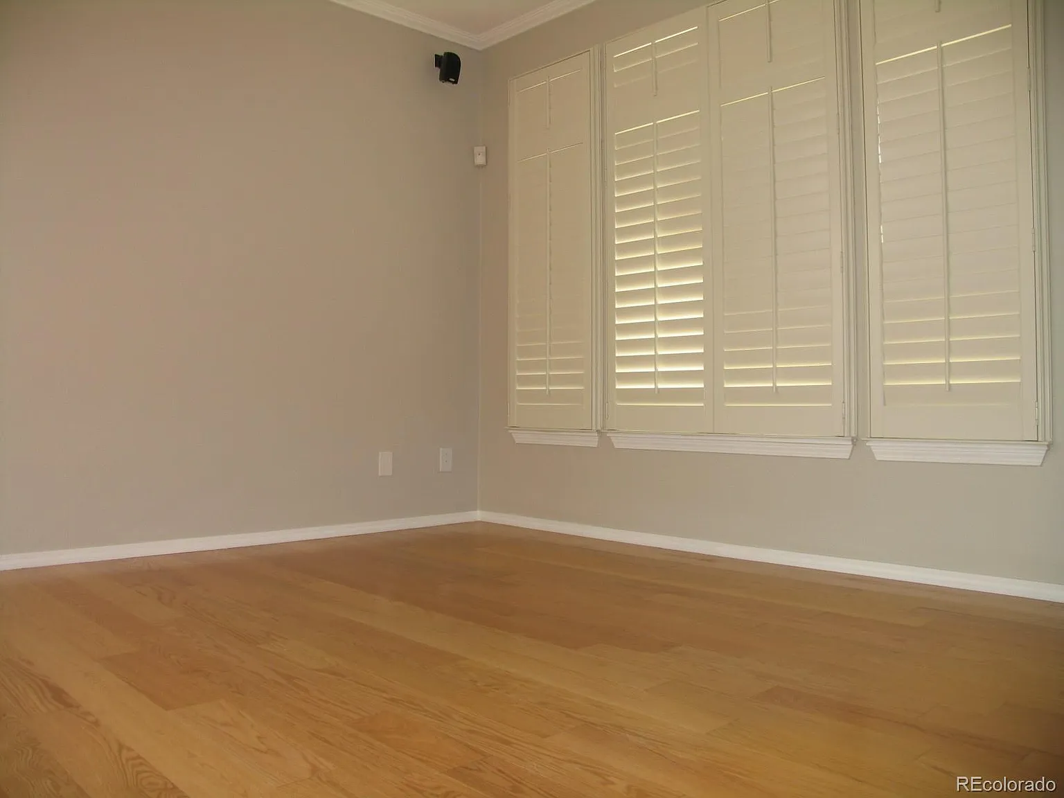 2 bed, 2.5 bath, 1325 sqft, $2,550 — Photo 3
