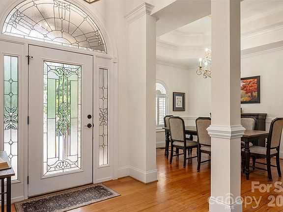 4th image of 1385 Indigo Ct