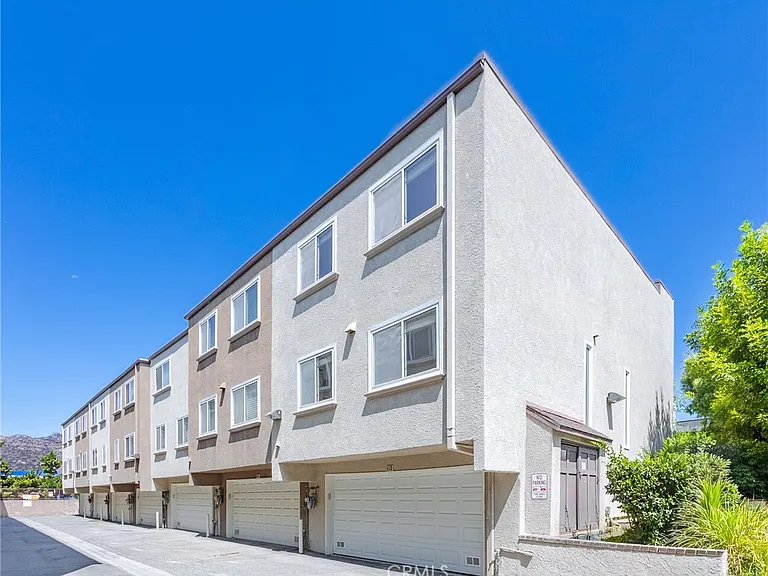 21901 Lassen St #113 — Photo 26