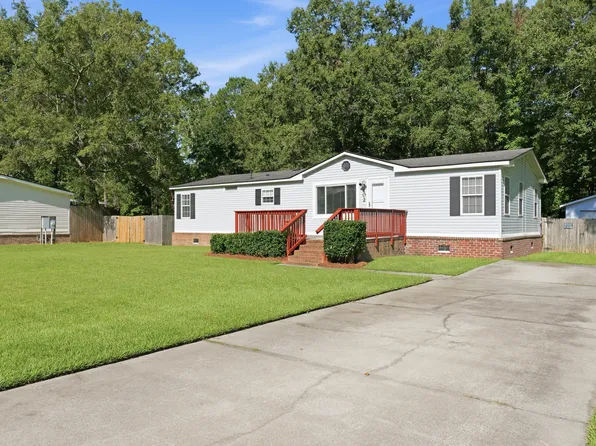 102 Dean Dr, Summerville, SC 29483