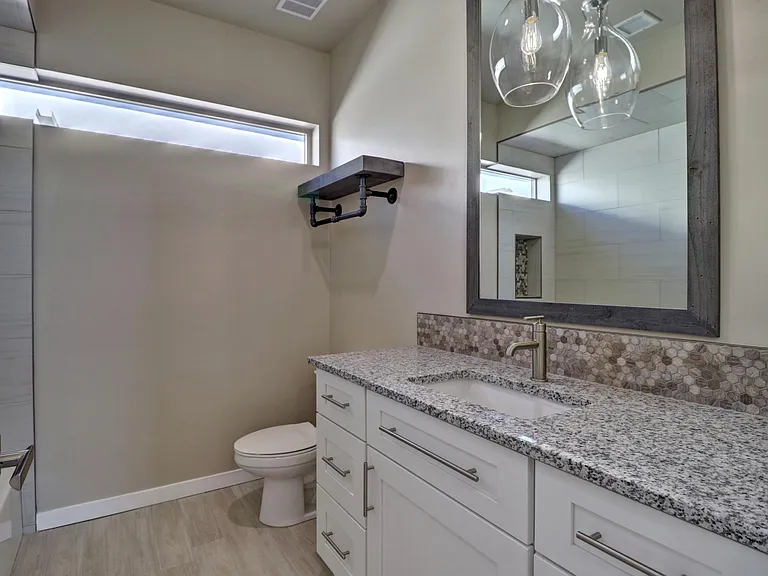 4607 Melrose Rd — Photo 14