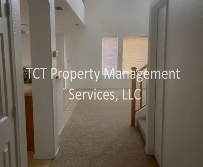 2602 S 112th Dr — Photo 2