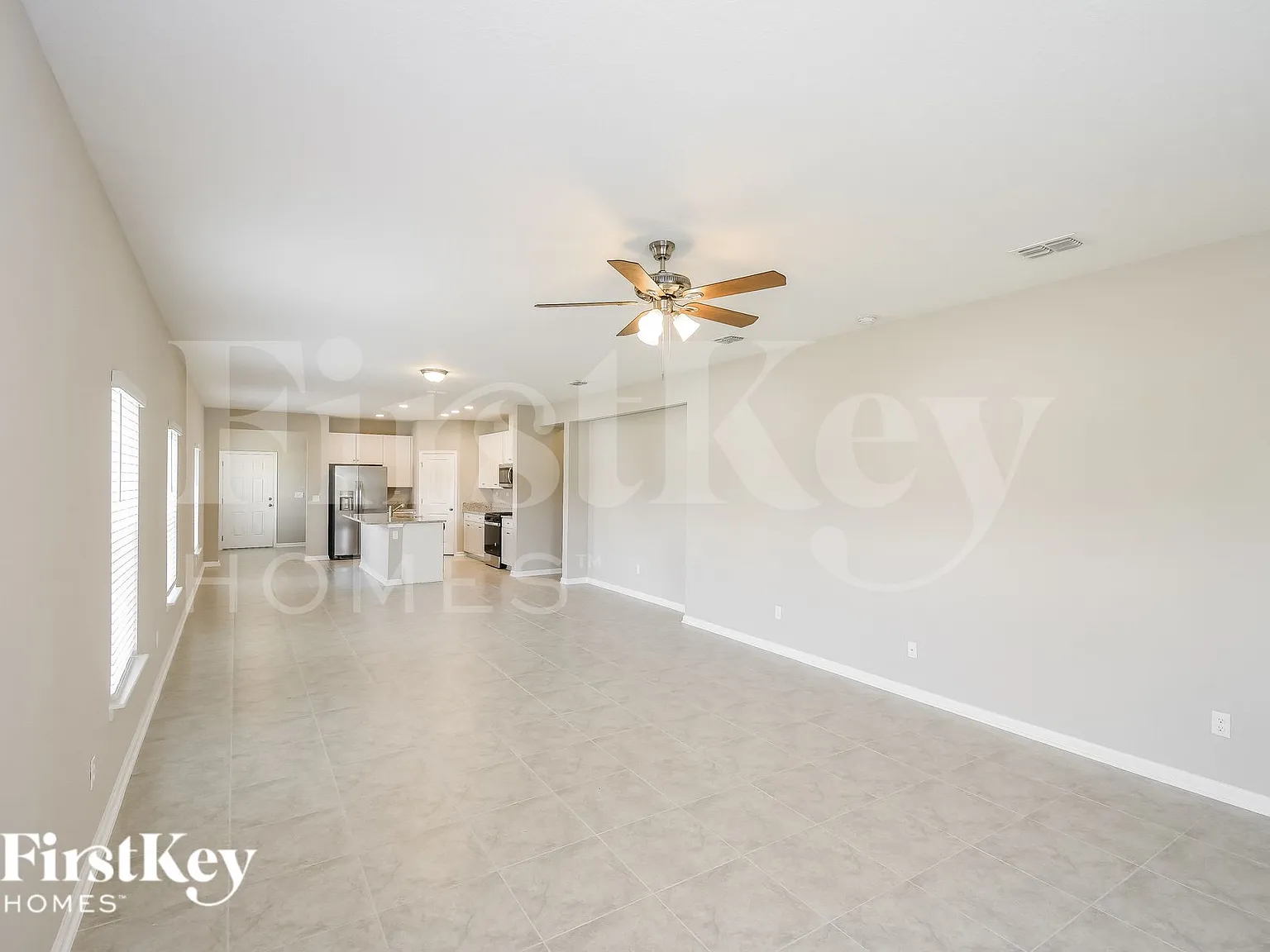 3 bed, 2.0 bath, 1864 sqft, $2,380 — Photo 2