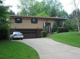 67681 S Almar Ln, Saint Clairsville, OH