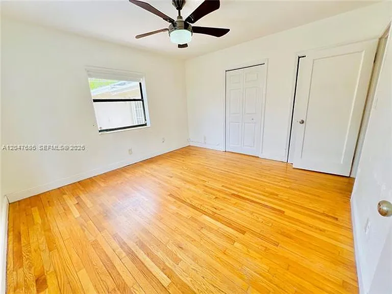 410 Pinecrest Dr #1 — Photo 24