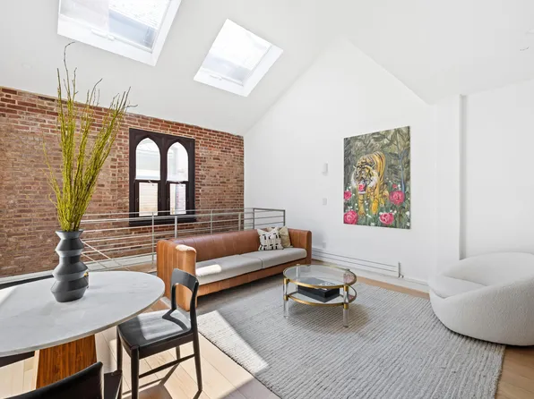 232 Adelphi Street image 2 of 8