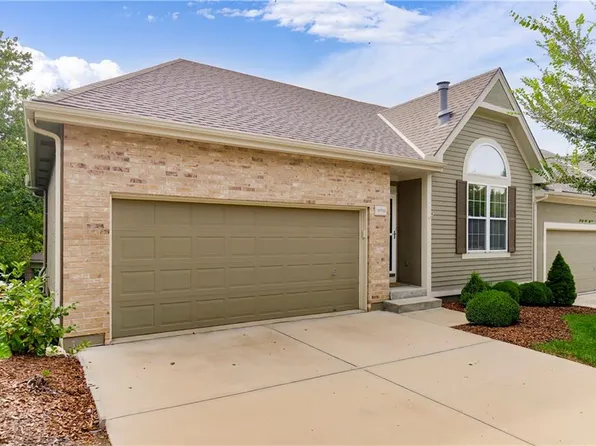 15711 W 62nd St, Shawnee, KS 66217