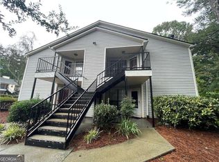 609 Windchase Ln, Stone Mountain, GA