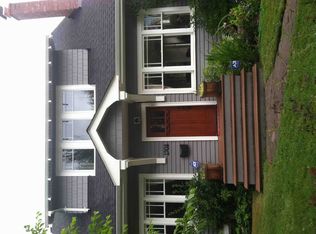 1908 NE 70th St, Seattle, WA 98115