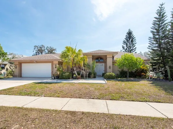 2732 Brambleridge Ct, Holiday, FL 34691