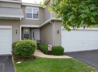 154 Aspen Ct, North Aurora, IL 60542