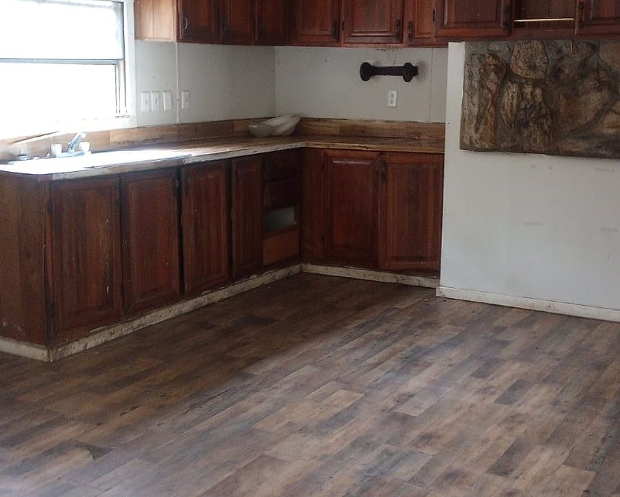 2nd image of 667 Lakewood Dr