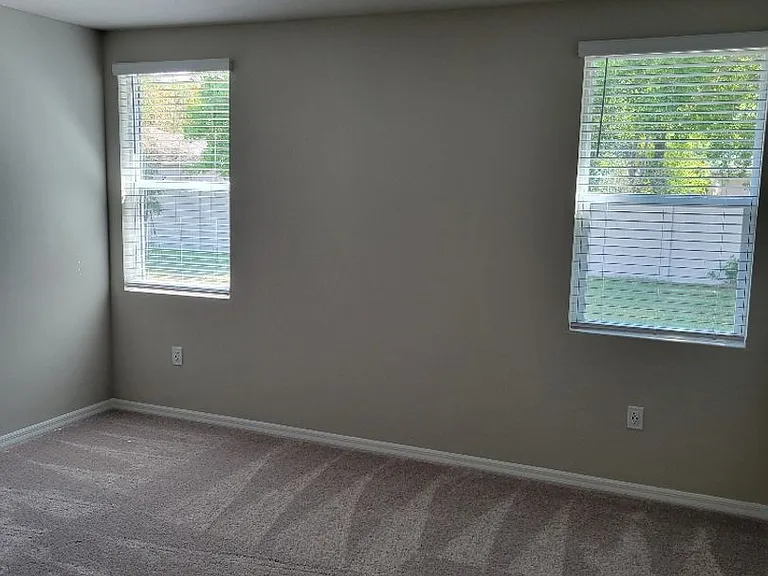 1281 Oak Valley Dr — Photo 10