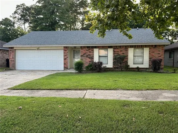 123 W Queens Dr, Slidell, LA 70458