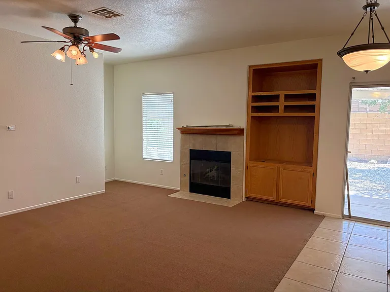 13085 Camden Ln — Photo 3