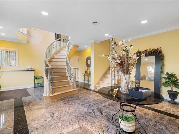 16 Diana Trail image 7 of 50