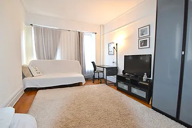 Rented by Manhattan Spaces