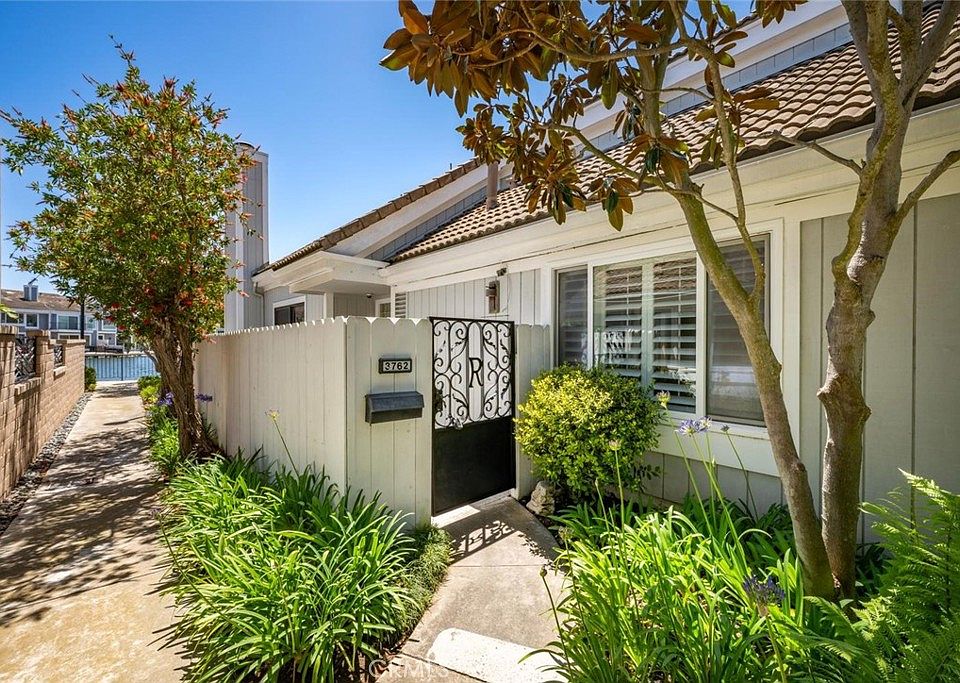 1st image of 3762 Montego Dr