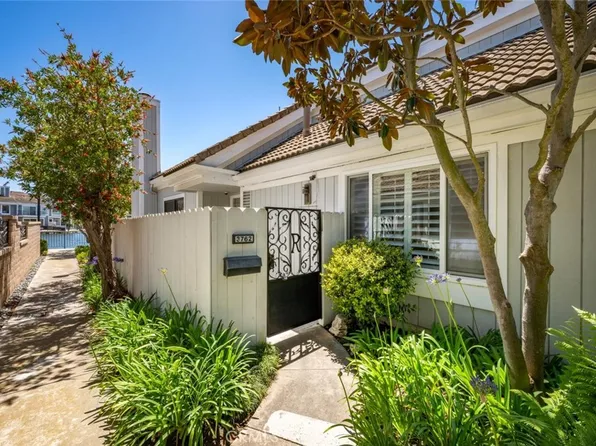 3762 Montego Dr, Huntington Beach, CA 92649