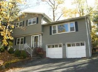 16 Olympus Rd, Highland Mills, NY 10930