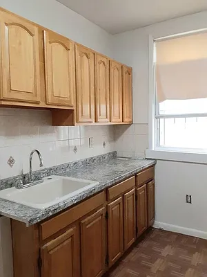 Rented by Sally Raia LLC | media 16