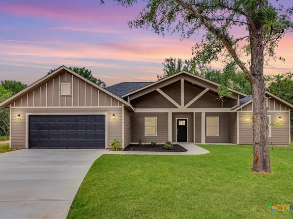 130 Waimalu Ct, Bastrop, TX 78602
