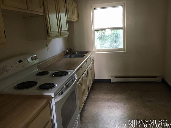 4th image of 26 Susquehanna Ave