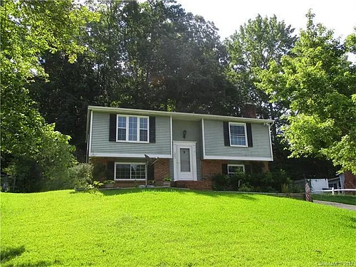 1225 Ogden Pl Photo 1